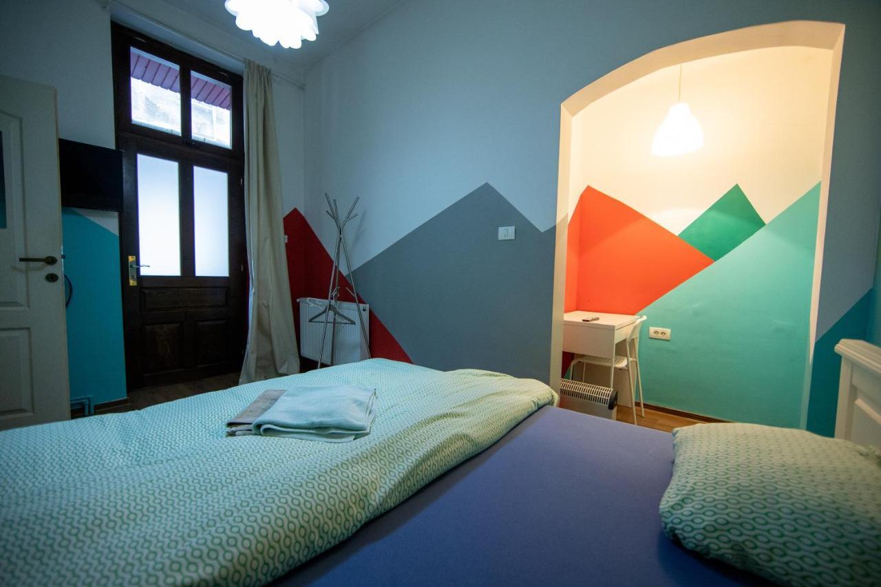 Hostel Cornel Тимишоара Екстериор снимка