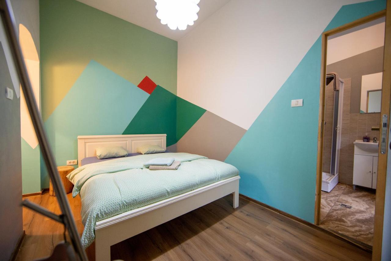 Hostel Cornel Тимишоара Екстериор снимка