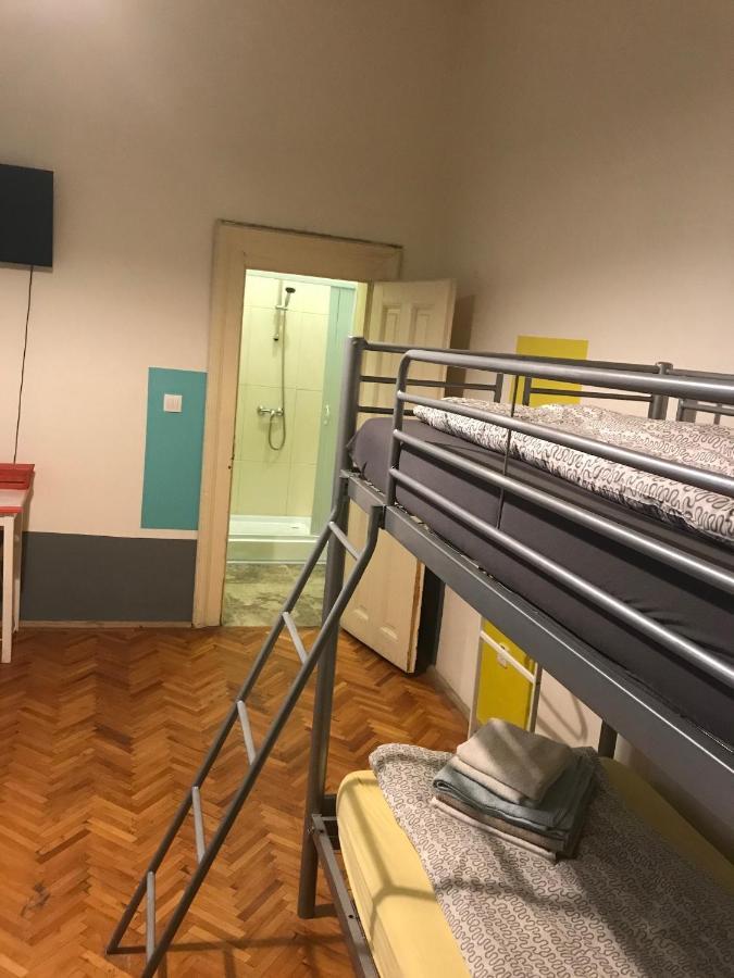 Hostel Cornel Тимишоара Екстериор снимка